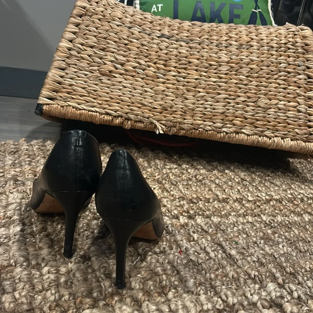 Via Spiga Black Pumps Size 37.5 - Picture 6 of 7